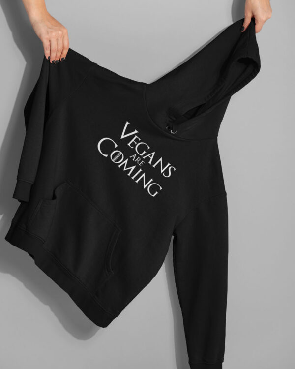 vegans-are-coming-organic-unisex-hoodie-schwarz