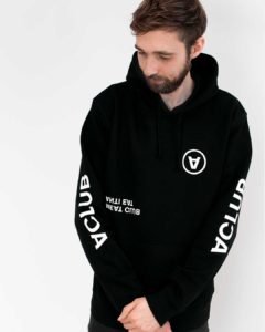 VCLUB-organic-hoodie-schwarz-front