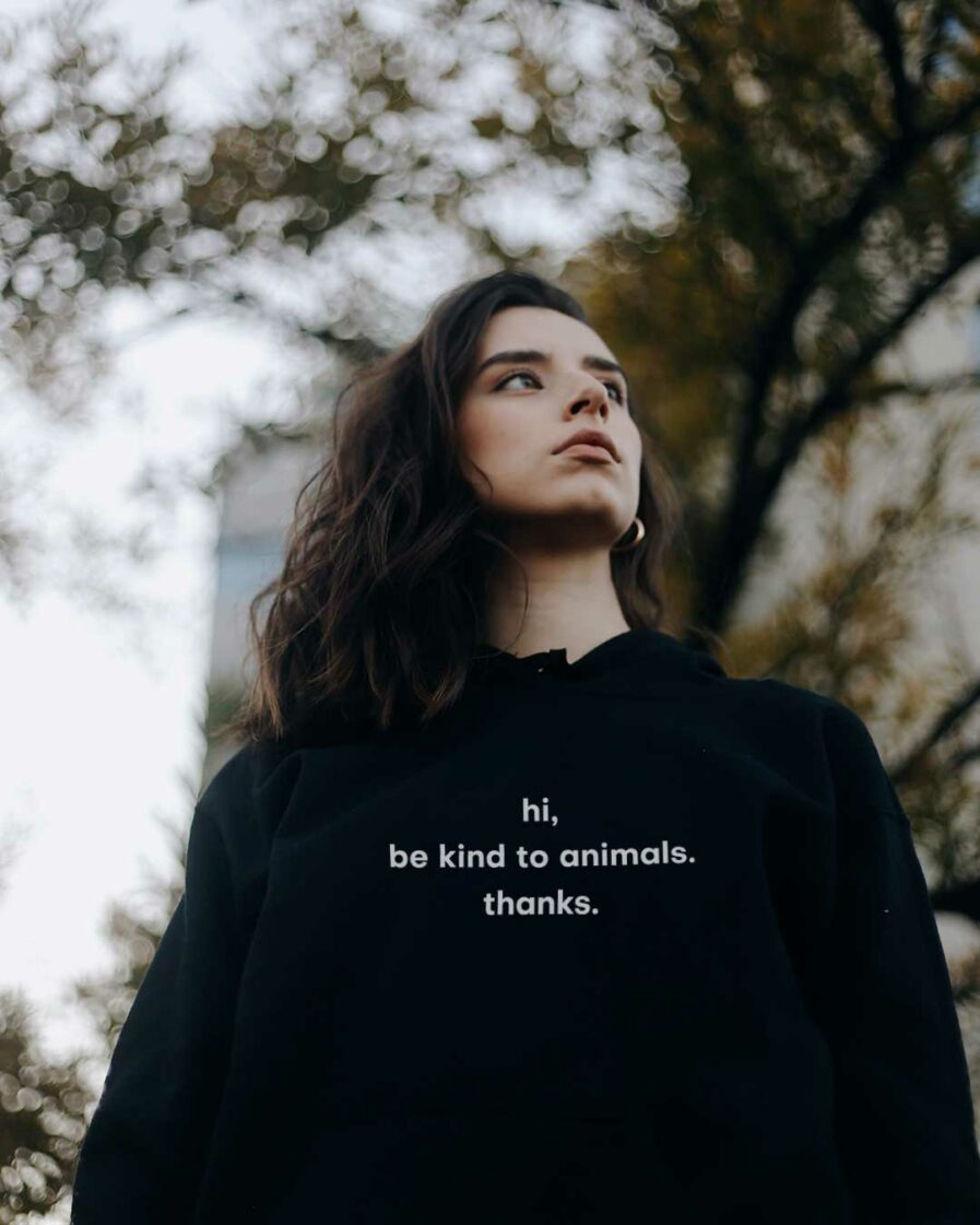 hi-be-kind-to-animals-organic-hoodie-schwarz